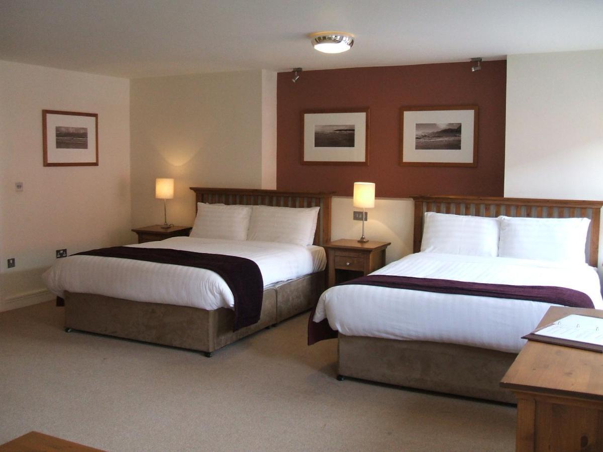 Coachmans Townhouse Hotel Kenmare Room photo